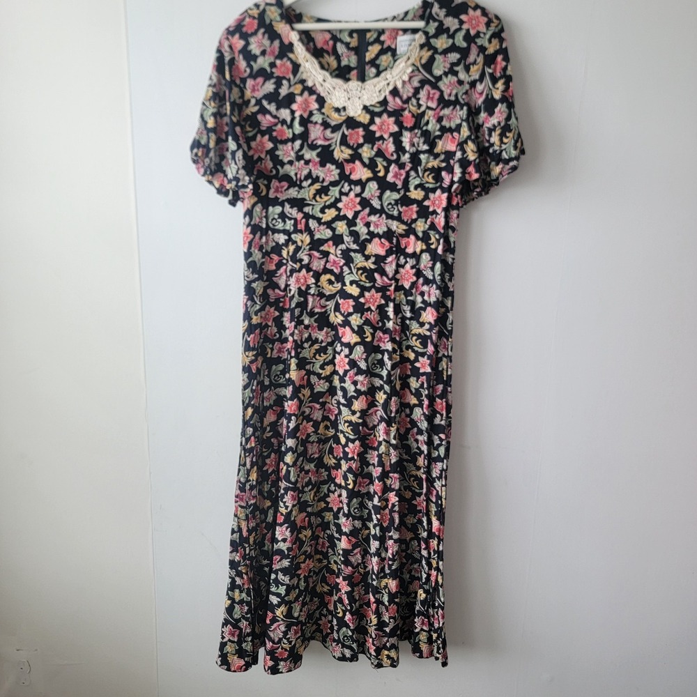 E.D Michaels women's 90s Floral Maxi Dress sz 12 Crochet Lace Whimsigoth boho